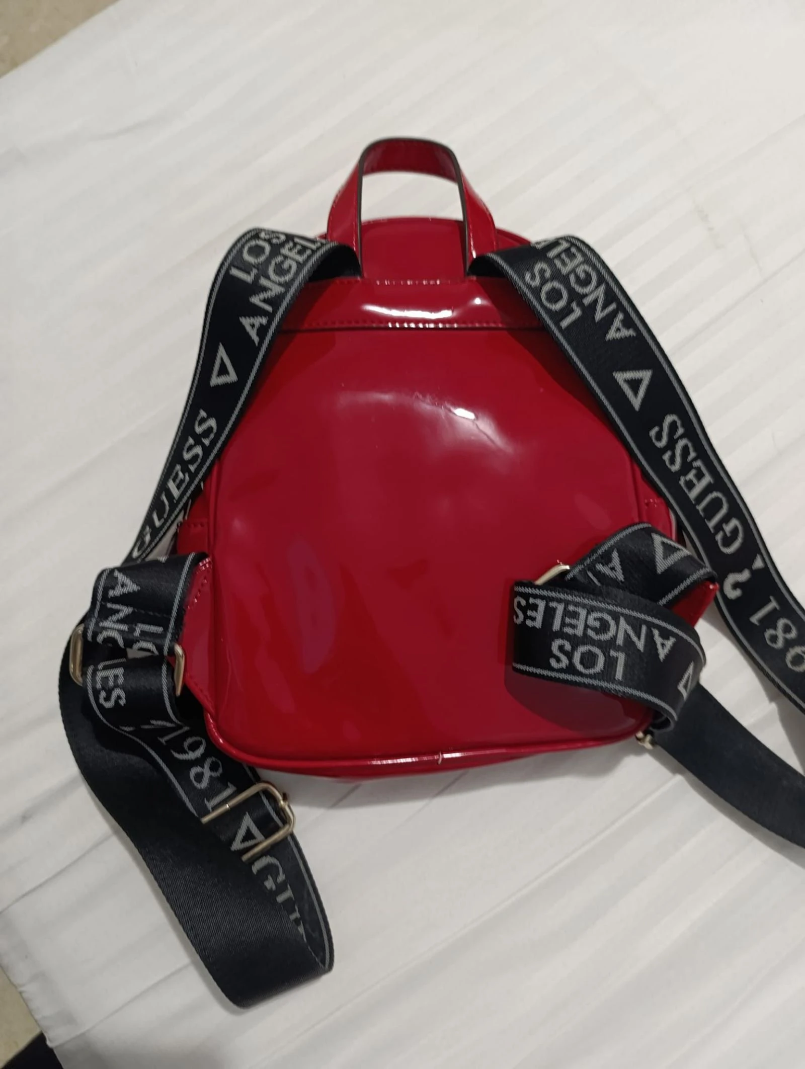 Mochila Guess charol asas deportivas  – photo 6